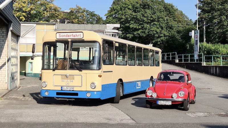 H107 und VW1303 in Ronsdorf